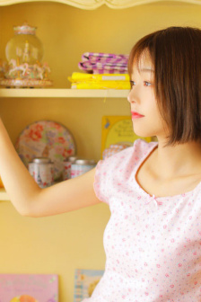 《年轻女教师3》电影